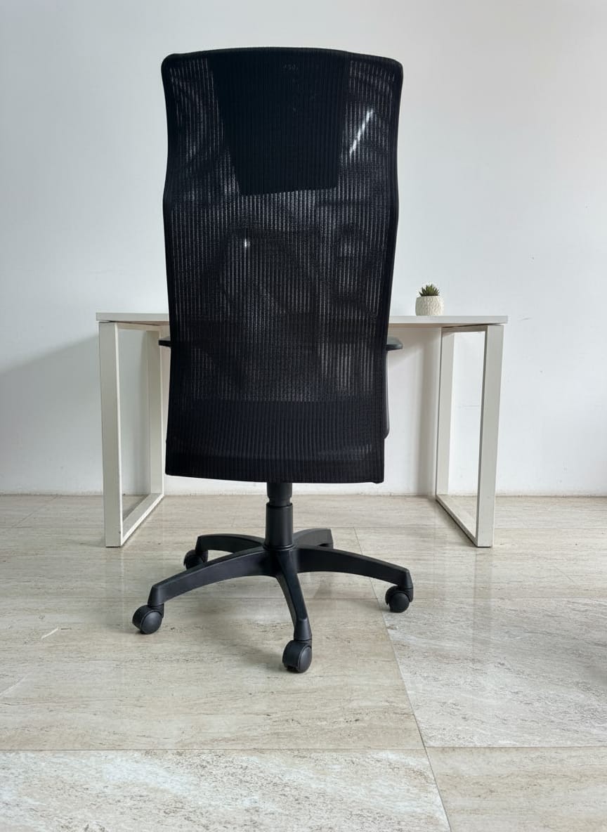 High Back Netted Chair